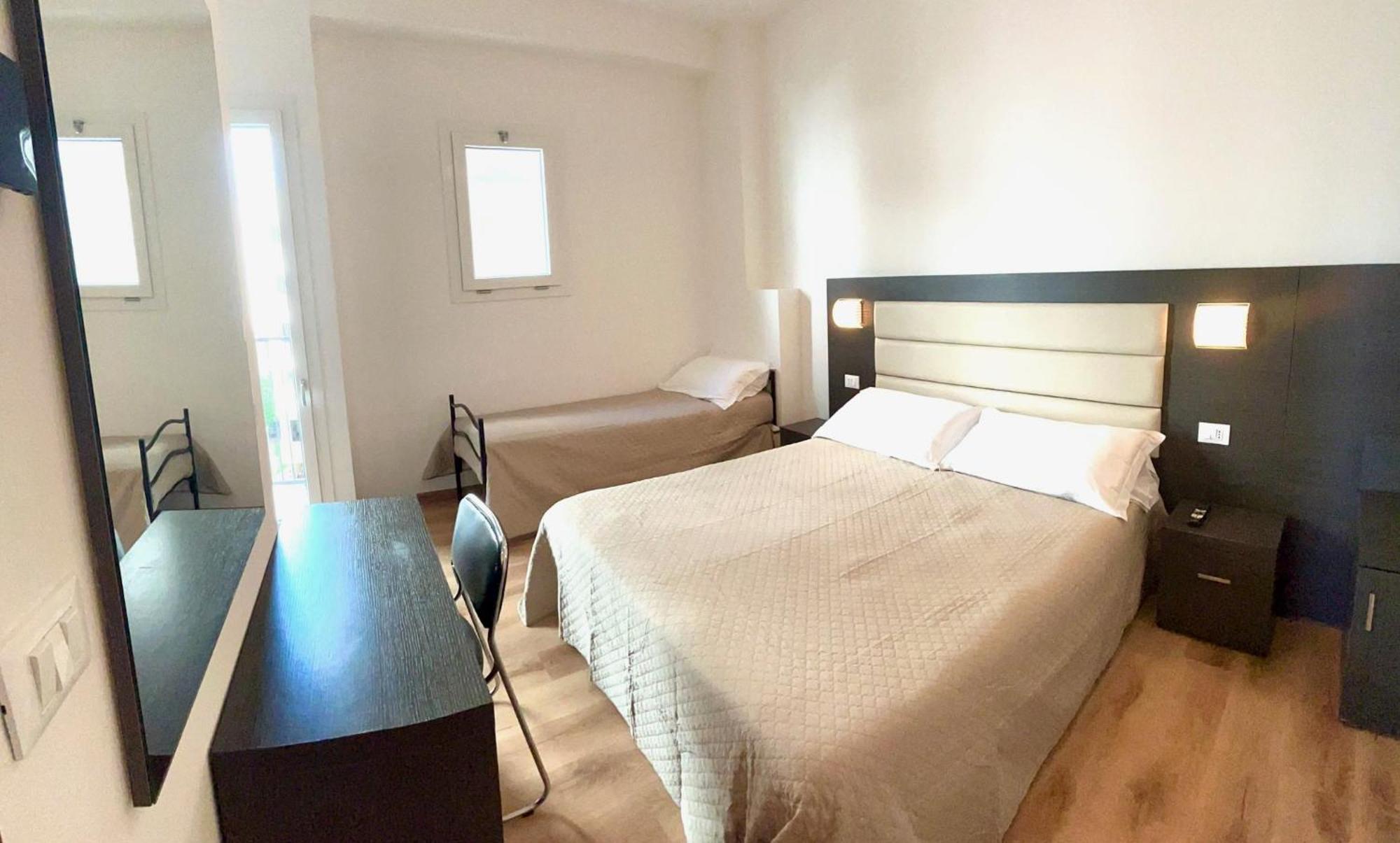 Hotel Niagara กัตตอลิกา ภายนอก รูปภาพ